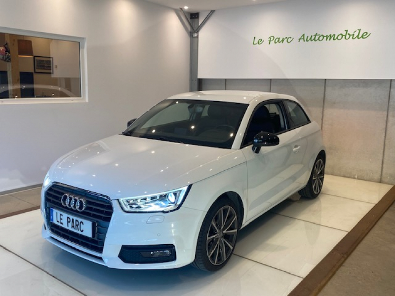 AUDI A1 1.0 TFSI 95 ch ultra Ambition Luxe 
