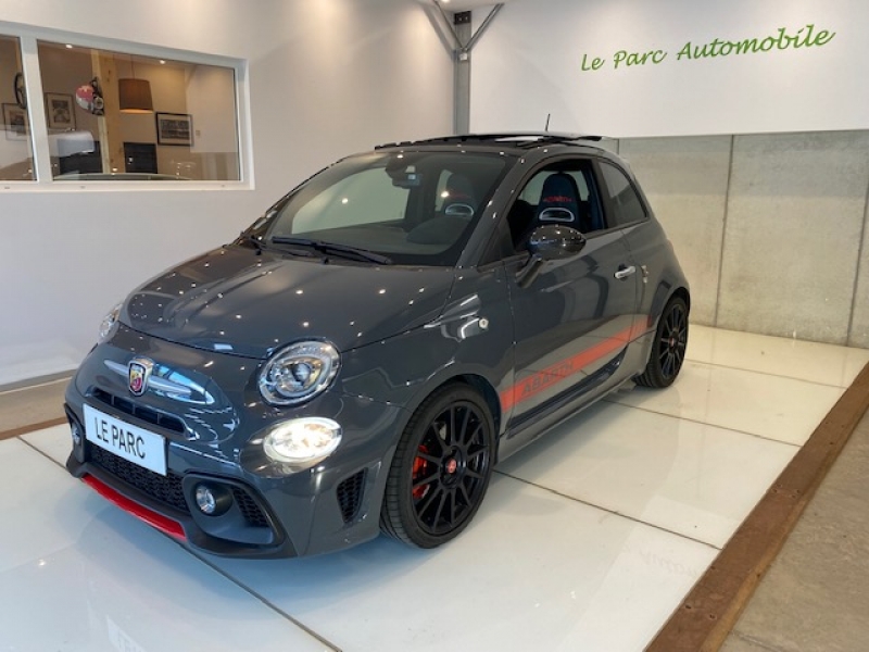ABARTH 500 1.4 Turbo T-Jet 165 ch 695 XSR Yamaha